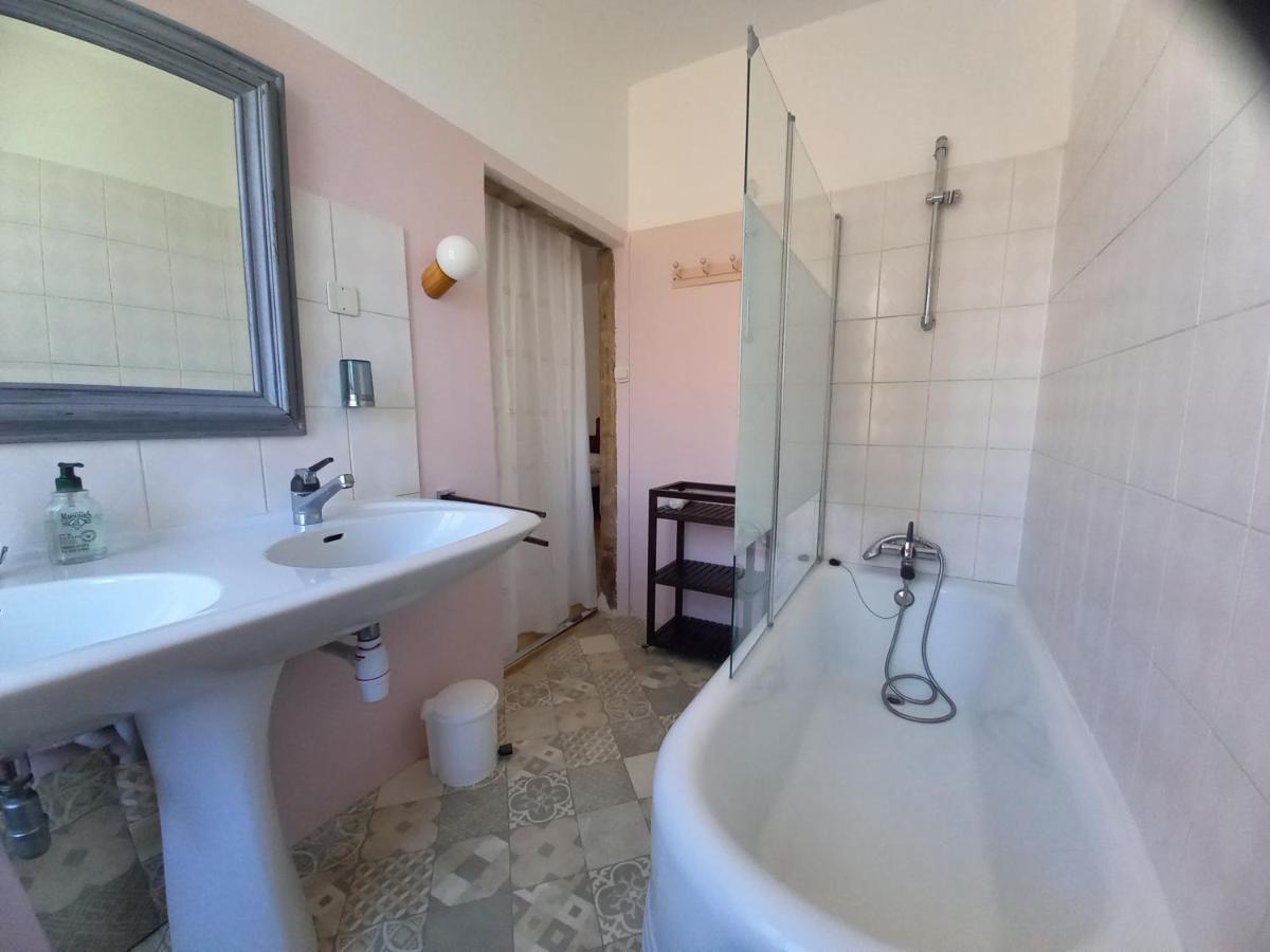 Maison Violette En Berry Aigurande Kültér fotó