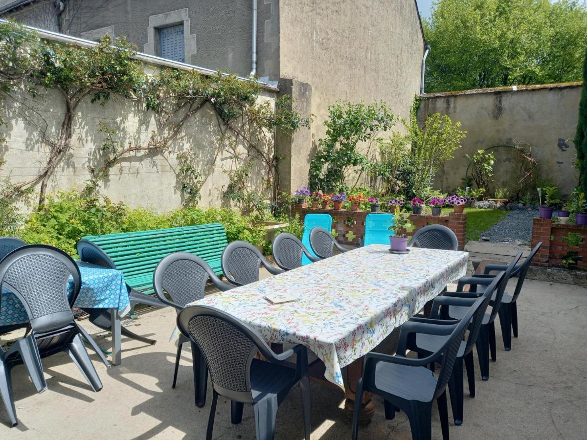 Maison Violette En Berry Aigurande Kültér fotó